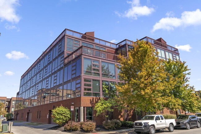 Building Photo - 367 Auden Ave