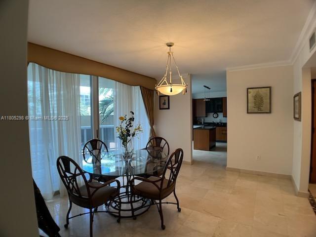 Building Photo - 17555 Collins Ave