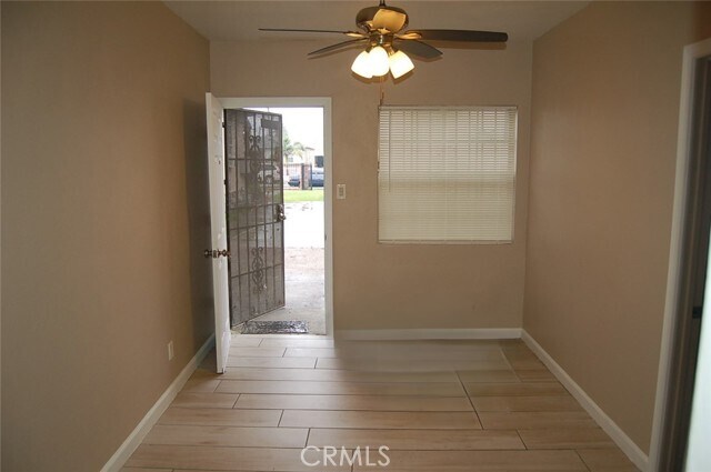 Building Photo - 422 W Palm St