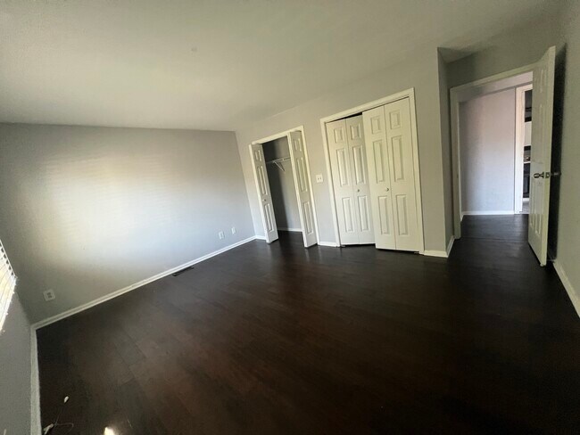 Building Photo - 183 Livingston Pl