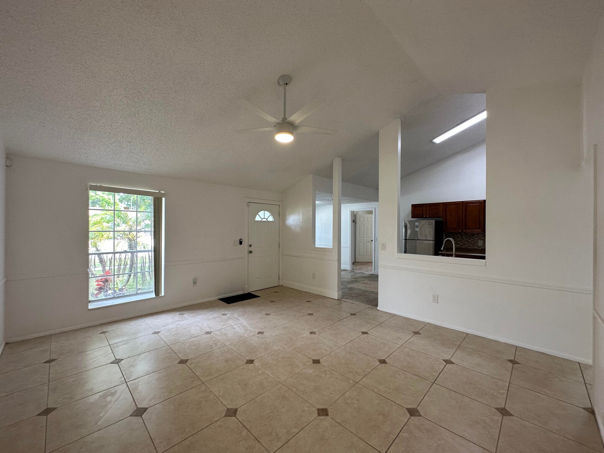 Building Photo - 10682 Fascination Ln