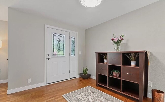 Building Photo - LOW RENT!Beautiful 4Bed2Bath House!PRIME h...