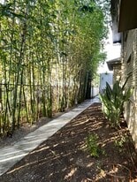 Access path with gate - 2725 Dalton Ave