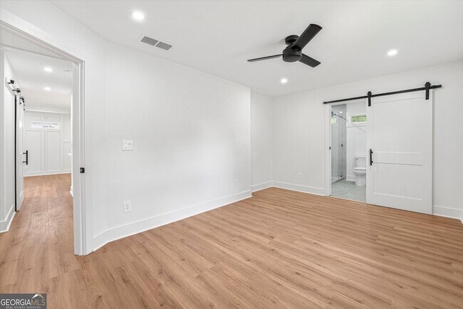 Building Photo - 2353 Clarissa Dr NW