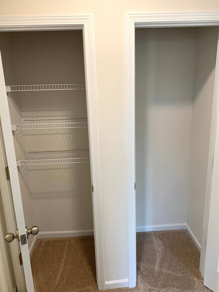 Building Photo - 453 Sea Grit Ct