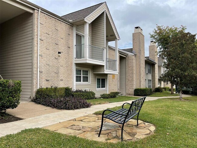 Building Photo - 5881 Preston View Blvd