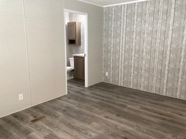 Building Photo - 107 Bluejay Hill