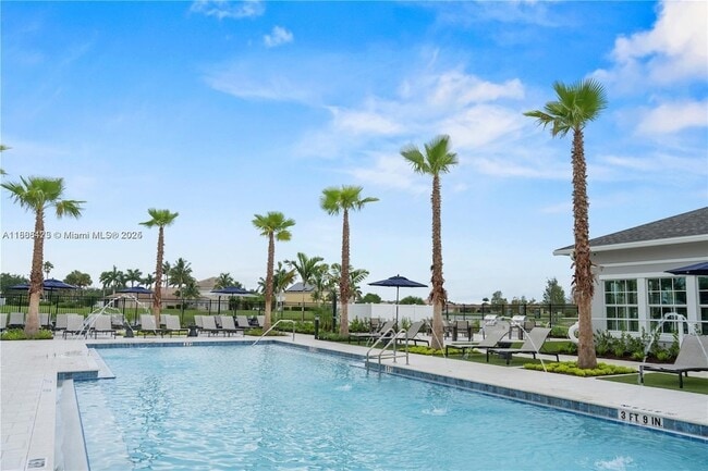 Building Photo - 10241 SW Newberry Ave