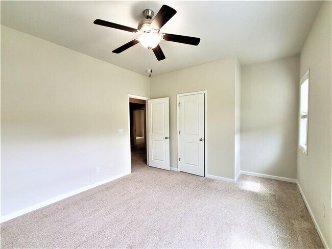 Building Photo - 2465 Matlin Way