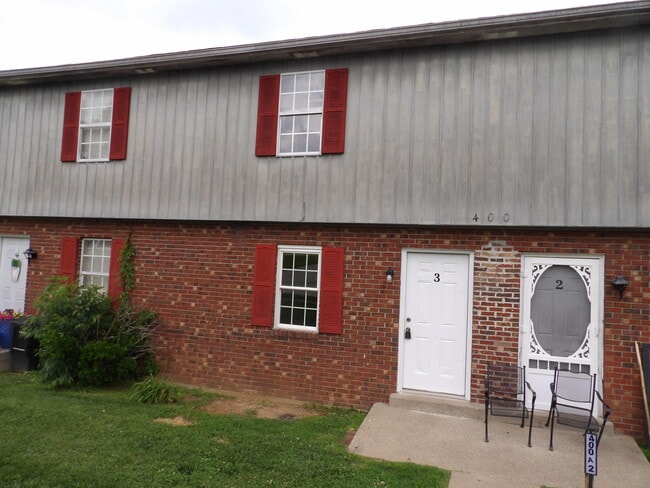 Building Photo - 400 Freedom Dr