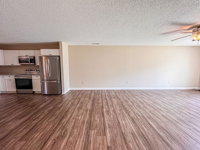 Building Photo - 1627 Gunston Dr