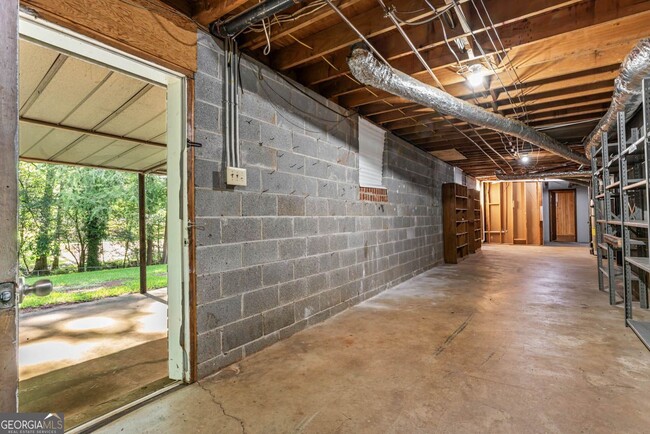 Building Photo - 115 Club Cir