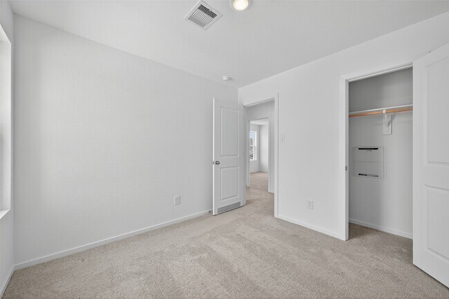 Building Photo - 29023 Grazing Plns Ln