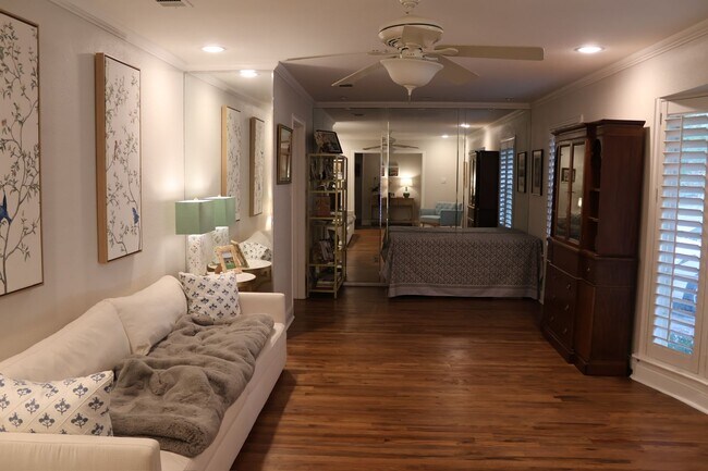 Building Photo - Overton Park home for Lease
