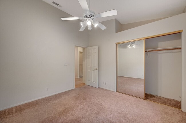 Building Photo - Great Calico Ridge Home