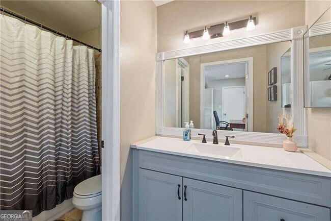 Building Photo - 2674 Farmstead Rd