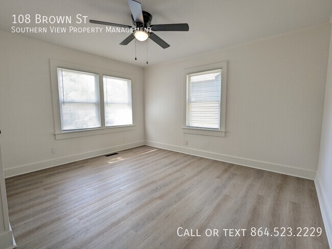 Building Photo - 108 Brown St