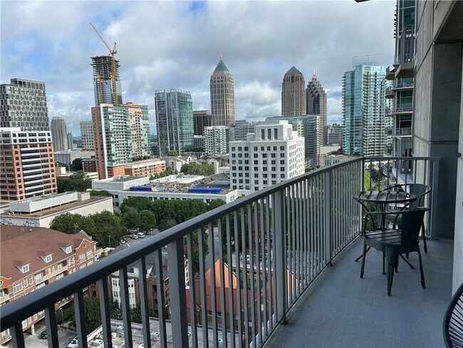 Building Photo - 923 Peachtree St NE