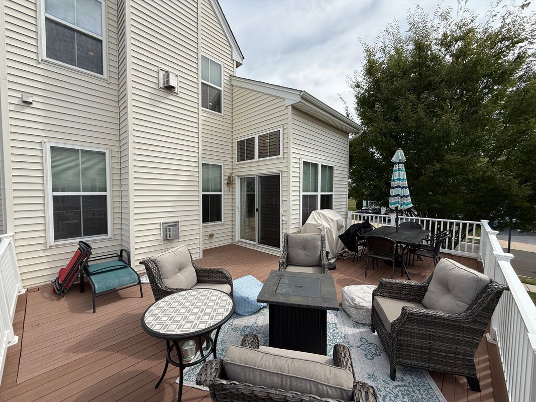 Building Photo - 240 Honey Hollow Ln