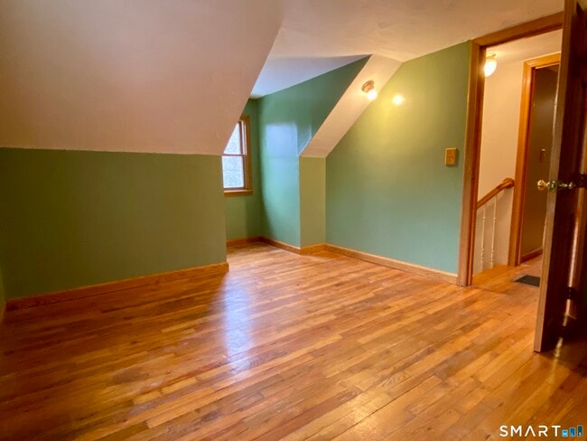 Building Photo - 8 S Rd