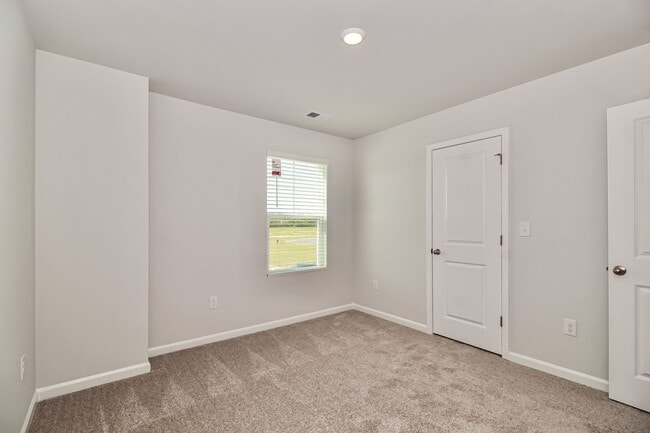 Building Photo - 333 Parkington Ln