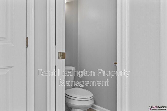 Building Photo - 111 High Hope Ln