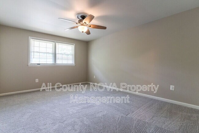 Building Photo - 4126 Lenox Dr