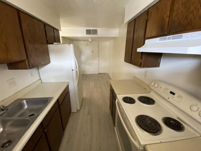 Building Photo - 13515 Copper Ave NE