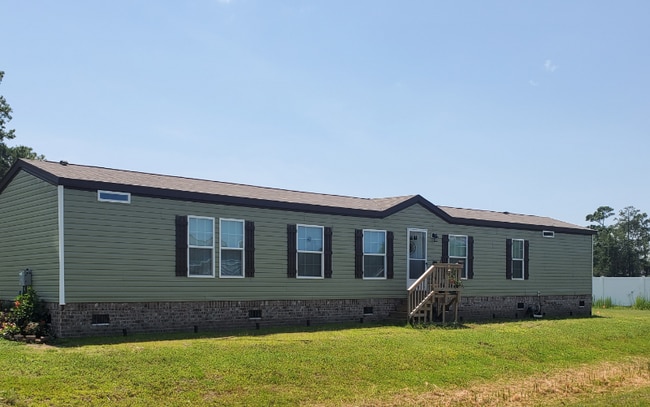 Building Photo - 936 Pineclair Dr SW