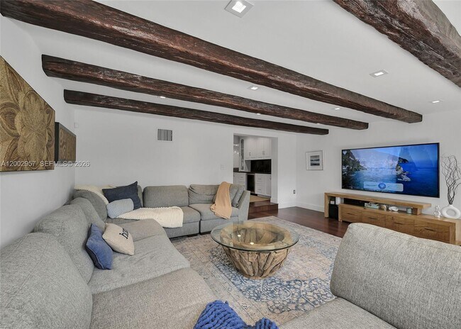 Building Photo - 6134 SW 28th St