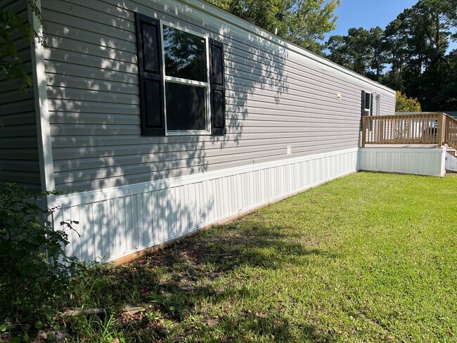 Building Photo - Pelican Point