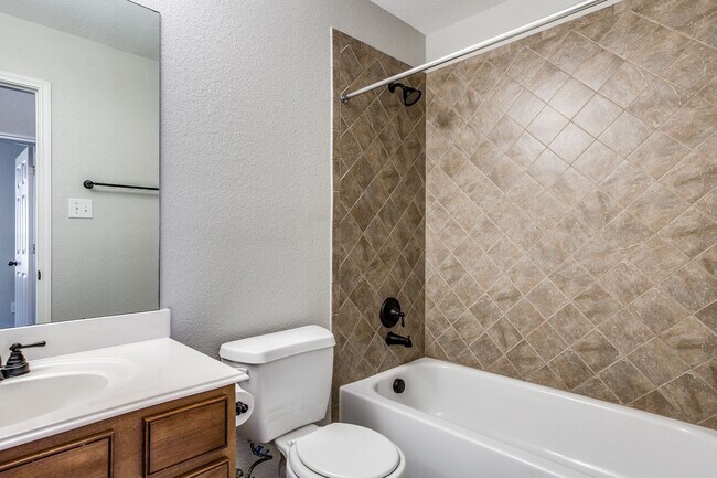 Building Photo - Upgraded 3 bedroom in Master Planned Community of Travis Ranch!!