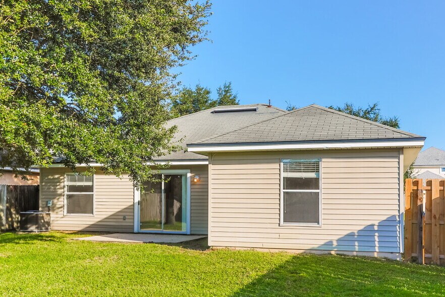 Building Photo - 2781 Cross Creek Dr