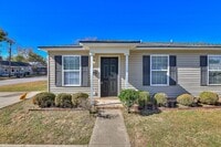 Building Photo - 1718 Hicks St