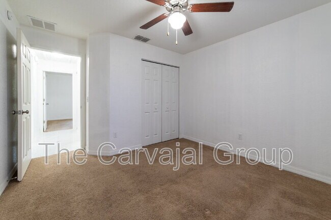 Building Photo - 5107 SW 165th St Rd