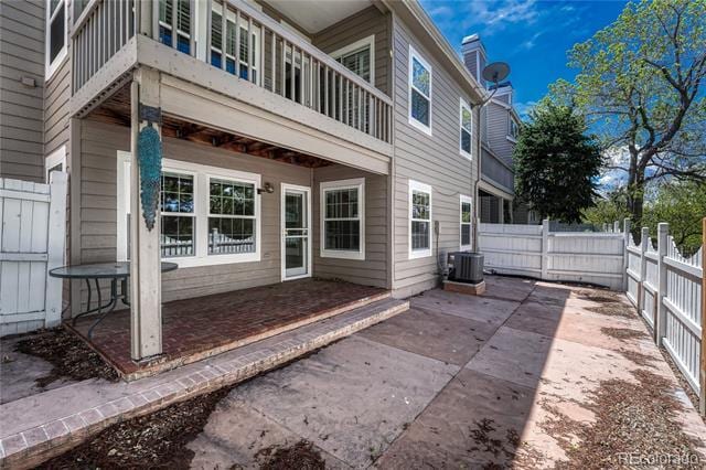 Building Photo - 9885 Greensview Cir
