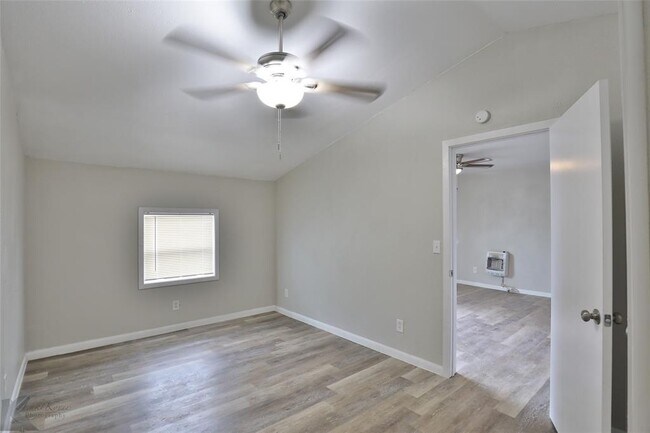Building Photo - 1202 S San Jose Dr