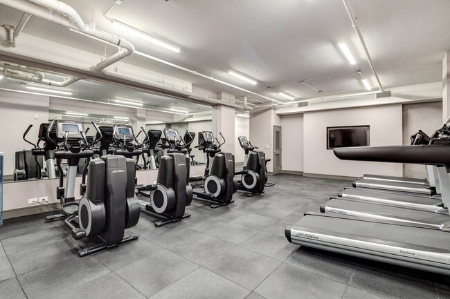 Building Photo - 1400 Hudson St