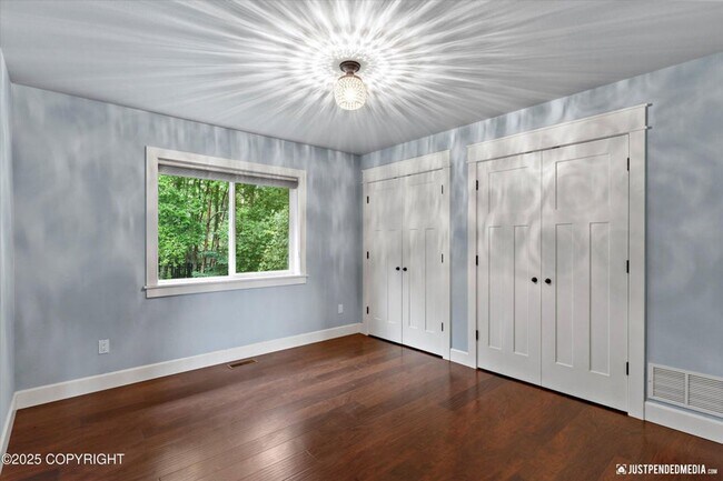 Building Photo - 5026 Heritage Heights Dr