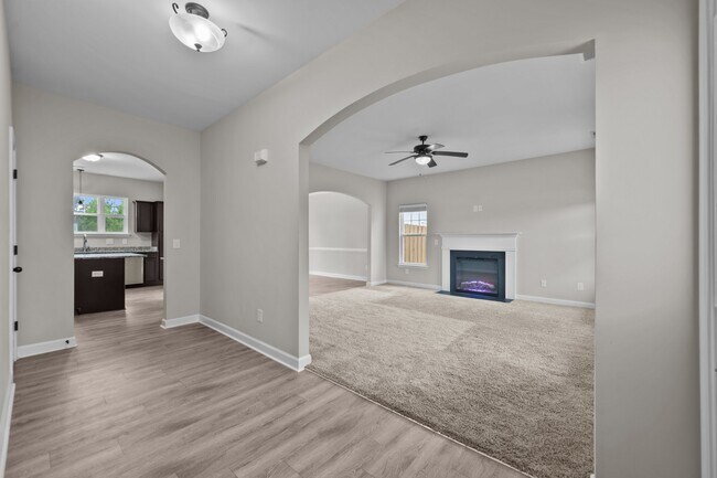 Building Photo - 413 Wind Sail Ct