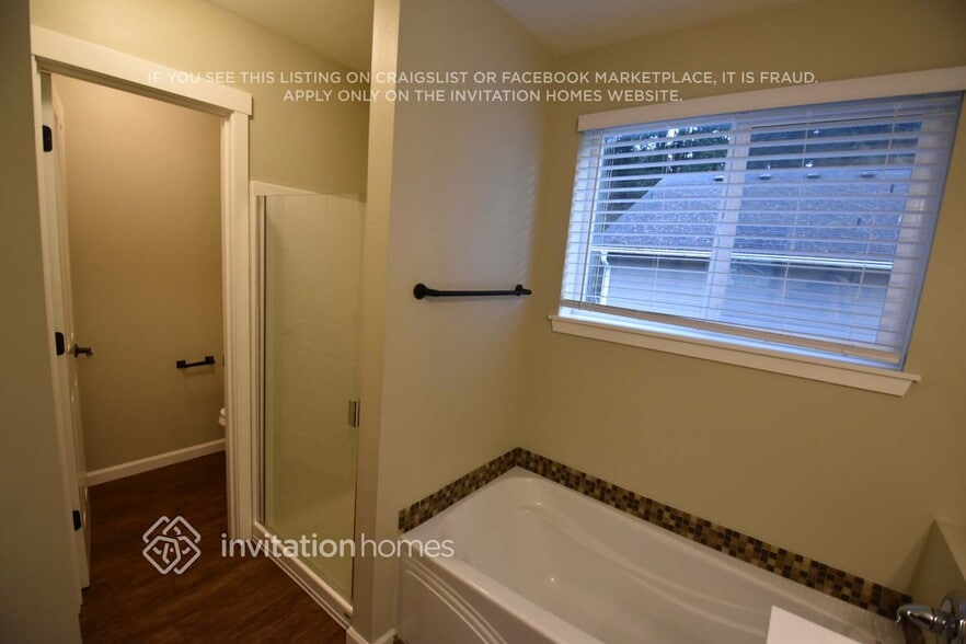 Building Photo - 9218 195th St Ct E