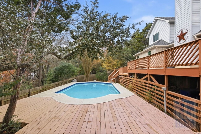 Building Photo - 9003 Scottish Pastures Dr