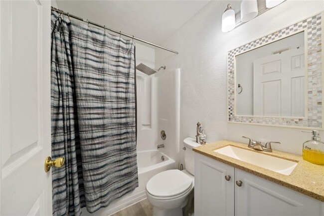 Building Photo - 4300 Hector Ct