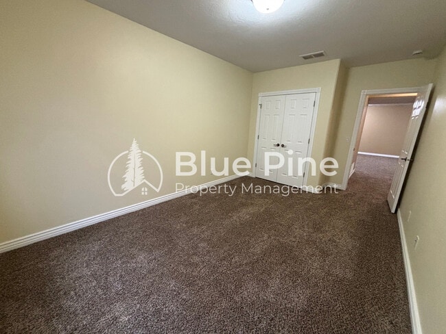 Building Photo - 5245 Jupiter Hills Dr