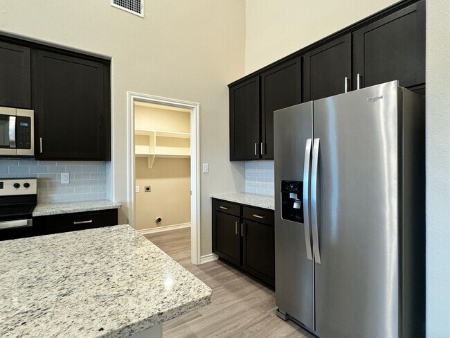 Building Photo - 14568 CR 2191