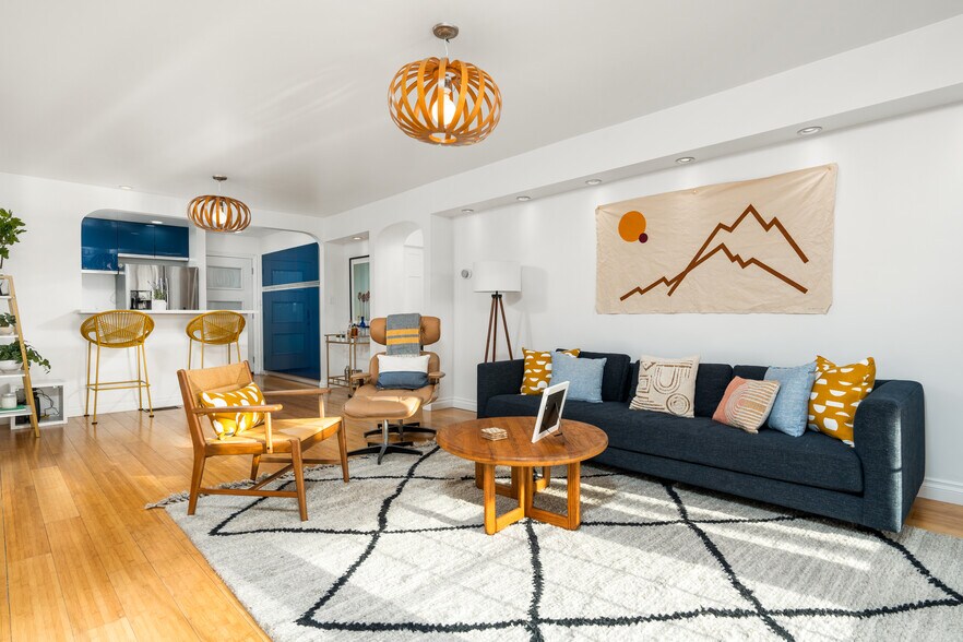 Building Photo - 3743 Latrobe St