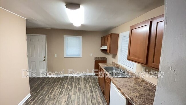 Building Photo - 1724 Winton St