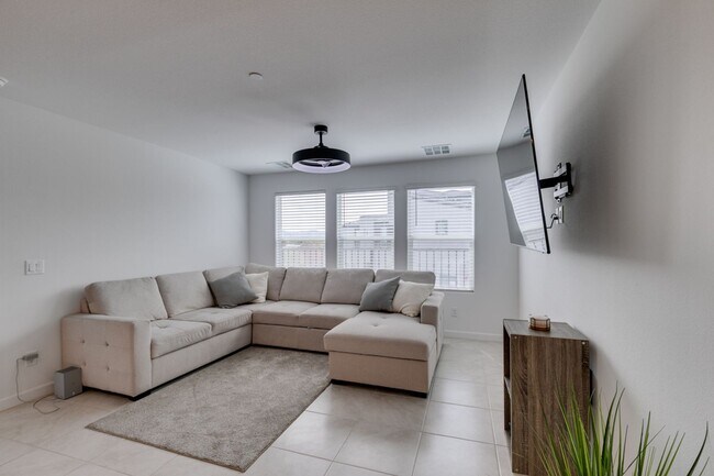 Building Photo - 2024 Lennar-Built Fully Furnished 2BR + Office Space Townhome-Style Condo in Cadence