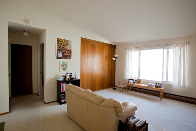 Interior Photo - Robertson Apartments