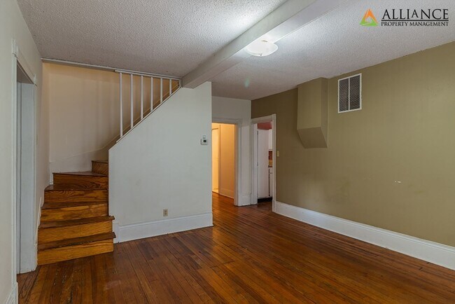 Building Photo - Sixteenth St. 328 N.